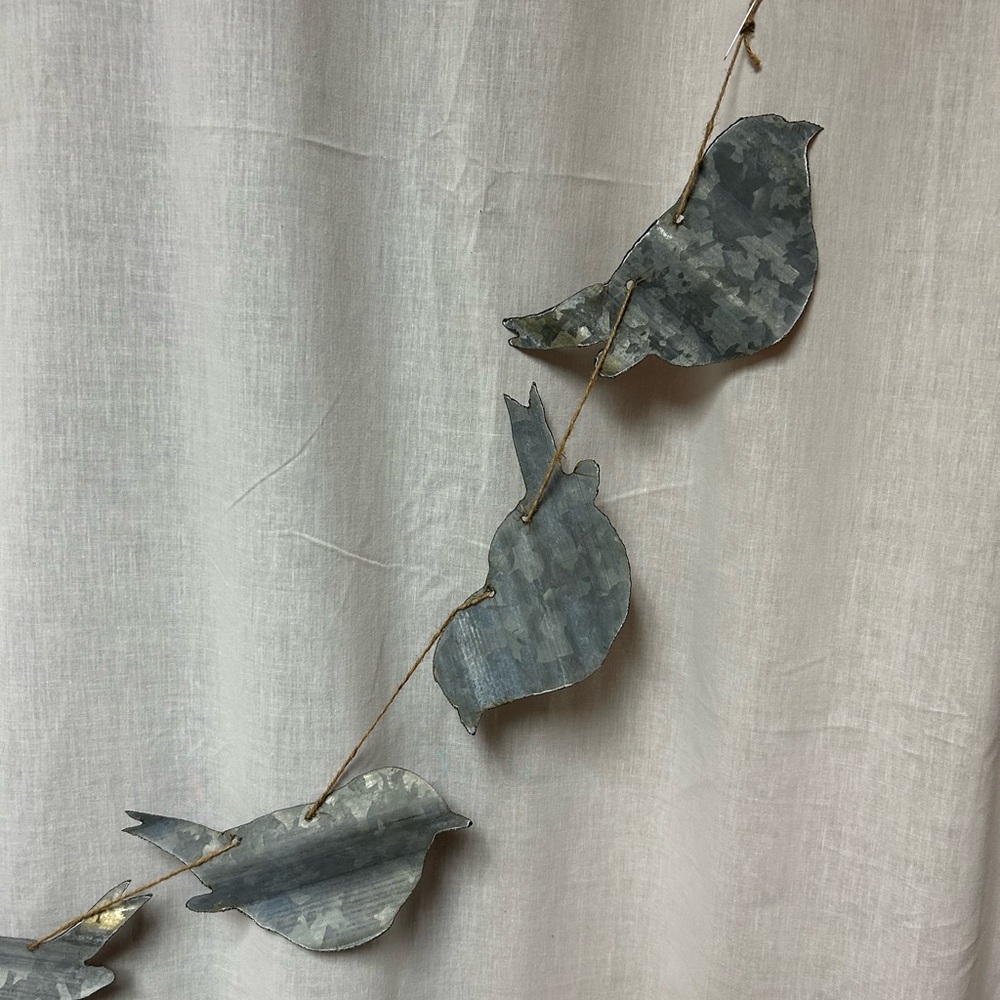 Rustic tin bird garland indoors or outdoors wall decoration shinny one side - Picture 7 of 14